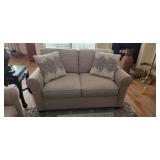 Love seat
