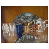 Hundreds of small collectibles