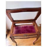 Locking curio cabinet
