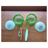 Vintage cosmetics/jewelry stuff (tons)