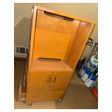 Rolling cabinet with Doors and drawers