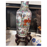 Hand painted Chinese vase