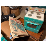Vintage Suzie homemaker oven/stove