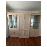 Entertainment center