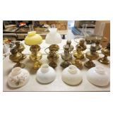 1049	LARGE GROUP OF RAYO LAMPS & SHADES
