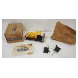 1146	LIONEL TRAINS NO 54 TRACK BALLAST TAMPER CAR																																																			