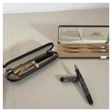 (7pc) FIVE VINTAGE WRITING INSTRUMENTS INCLUDING CROSS SET AND PARKER VACUMATIC FOUNTAIN PEN
