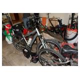 698-Garage