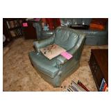 279-Family Room