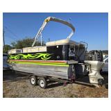 High-Performance Pontoon Boat. 2008 Avalon 22