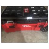 Milwaukee PACKOUT 38 in. Rolling Modular Tool Chest 