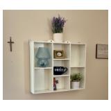 Cute cabinet and what nots