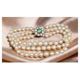 pearl bracelet