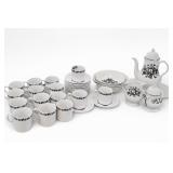 Alfred Meakin Old Orchard Ceramic Service