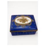 18th 19th c Blue Porcelain Hinged Trinket Box