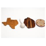 Wood Cutting Boards & Thanksgiving Plate Lot