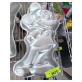 Holy Family Nativity Arch Figurine