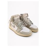 Nike Air High-Top Jordans Sneaker Pair, US 8.5