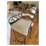 2 Bar stools