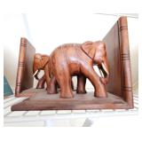 Elephant bookends