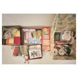 ARS151 - Miscellaneous Christmas Arts And Craft Supplies