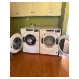 Whirlpool Washer & Gas Dryer