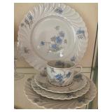 5 pc setting - for 8 + 1 serving bowl $190