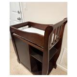 VINTAGE CHANGING TABLE