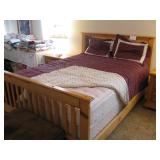 Nice Queen bed $250