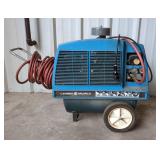 Campbell Hausfeld VT6106 Portable Air Compressor Including Hose