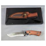 Fixed Blade 5.5" Damascus Knife With Wood Handle, In Leather Sheath