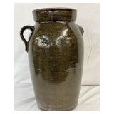 Stoneware Crock with Brown Glaze and 5-Gallon Capacity