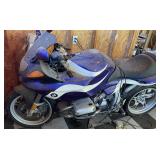 BMW R1100S Sport Touring Motorcycle – White Cloud