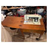 Sears Kenmore Vintage Electric Sewing Machine Model 5186 with Wooden Cabinet and Foot Pedal – Belmon