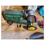 Ertl John Deere Vintage Die-Cast Metal Pedal Tractor with Adjustable Plastic Seat – White Cloud
