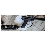 PMI Black Maxx Paintball Marker with CO2 Tank