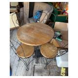 Ice Cream Parlor Bistro Set – Round Table & 4 Heart-Back Chairs