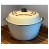 Vintage Club Aluminum Almond 8 Quart Dutch Oven Large Stock Pot and Lid
