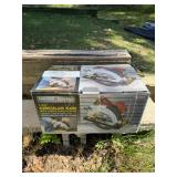 Chicago Electric 7-1/4" Circular Saw & Assorted Workshop Tools, Vise, Velcro & Hardware – Howard