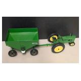 ERTL John Deere Tractor