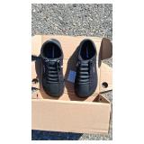 Pair of Hobibear Shoes Size 39/245 (2.5)