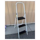 3 Tier Steel and Plastic Foldable Step Ladder