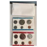 1975 - US Mint - Uncirculated Coin Set - P / D Mints