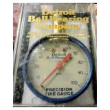 NOS Vintage Detroit Ball Bearing Company Promotional 100 PSI Dial Tire Gauge In Original Case - Potterville