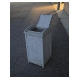 Outdoor Resin Wicker-Look Trash Can / Bin w/ Swing Lid