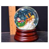 Christmas Snow Globe Santa in Green Sleigh With Reindeer Moon Stars & Wood Look Base - Potterville