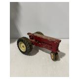 International Harvester Farmall 560 Die-Cast Toy Tractor Red Farm Toy
