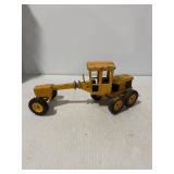 John Deere Yellow Die-Cast Toy Motor Grader Road Grader with Enclosed Cab