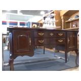 Thomasville Queen Anne-Style Mahogany Buffet