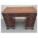 Vintage Mahogany Kneehole Pedestal Desk w/ 9 Drawers